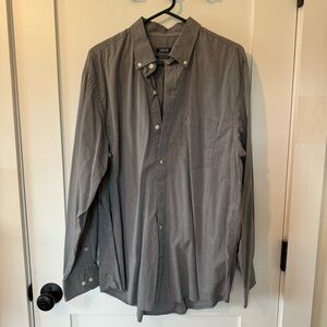 Pick any 4 of any $6 men’s button-down for $18!! 
Very lightly worn.